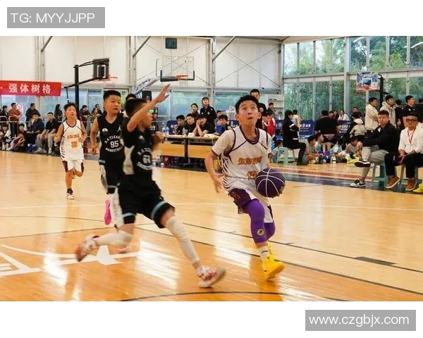 西安篮球队在杯赛中的耐力表现分析与战术探讨